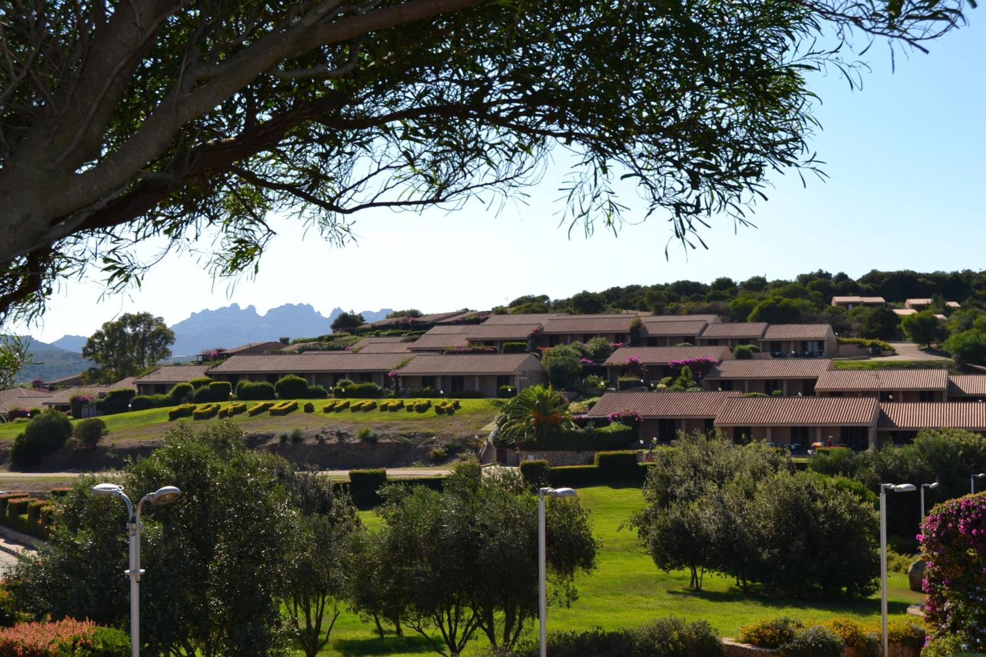 Residence Porto Mannu Palau Esterno foto