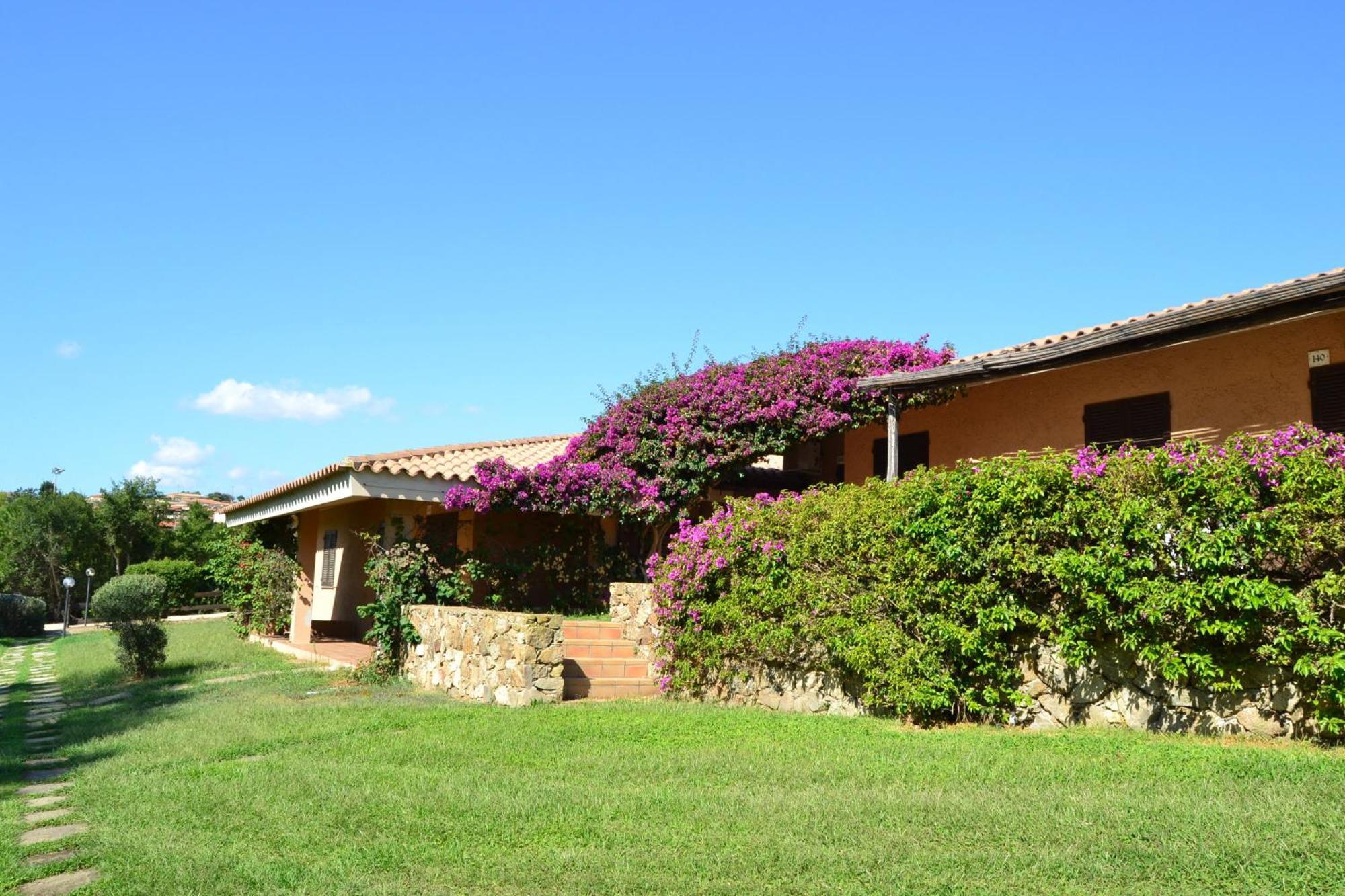 Residence Porto Mannu Palau Esterno foto