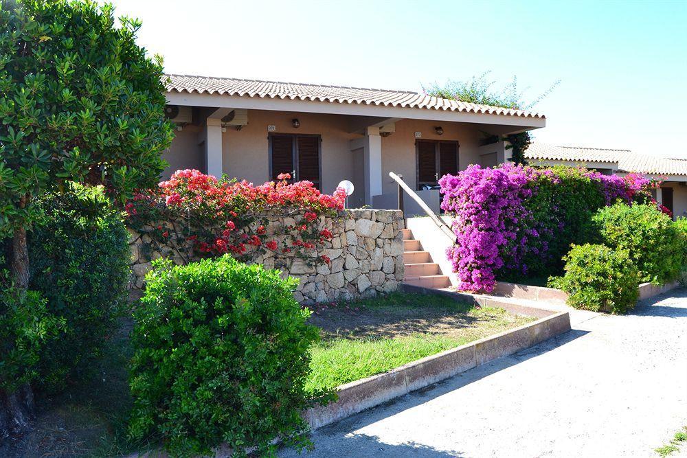 Residence Porto Mannu Palau Esterno foto