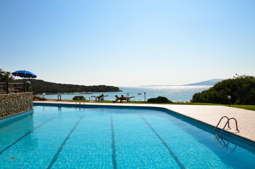 Residence Porto Mannu Palau Esterno foto