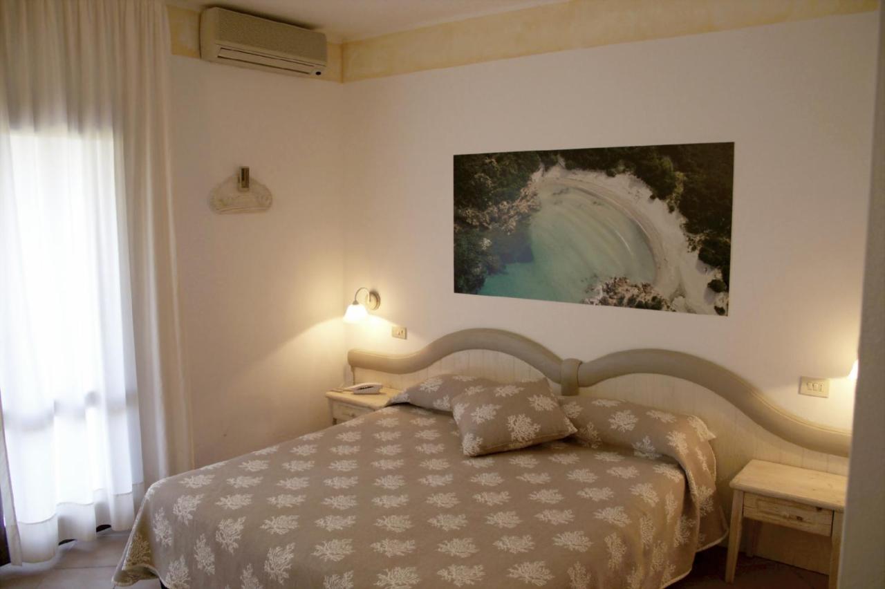 Residence Porto Mannu Palau Esterno foto